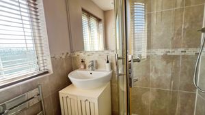 En-Suite- click for photo gallery